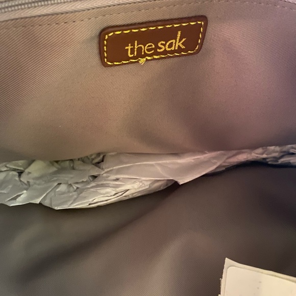 sale!Hand-crocheted and durable, Features a main compartment sipper - Picture 3 of 4